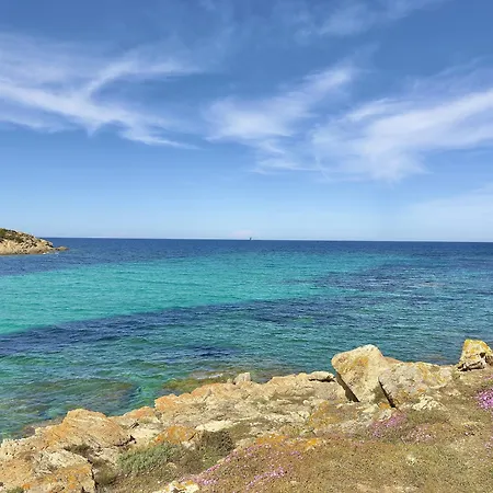Lägenhet Luxury Seafront Apartment - Beach Access - Parking & Wifi - By Coral Property *