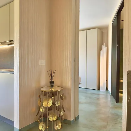 Luxury Seafront Apartment - Beach Access - Parking & Wifi - By Coral Property Porto Cervo