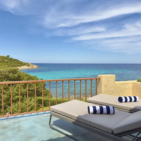 Lägenhet Luxury Seafront Apartment - Beach Access - Parking & Wifi - By Coral Property Porto Cervo