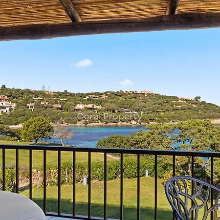 Luxury Seafront - Access - Parking & Wifi - By Coral *