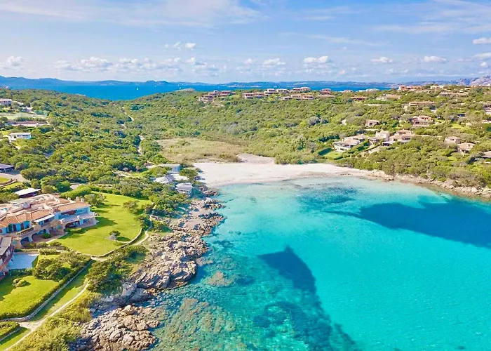 Διαμέρισμα Luxury Seafront - Access - Parking & Wifi - By Coral *