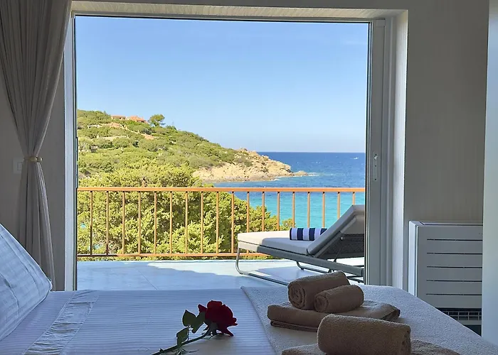 Appartement Luxury Seafront - Access - Parking & Wifi - By Coral