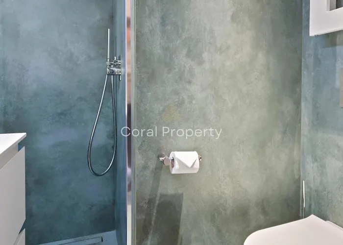 Appartement Luxury Seafront - Access - Parking & Wifi - By Coral