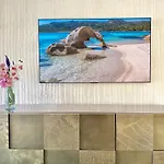 Luxury Seafront - Access - Parking & Wifi - By Coral Apartament