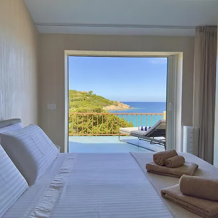 Luxury Seafront - Access - Parking & Wifi - By Coral شقة *