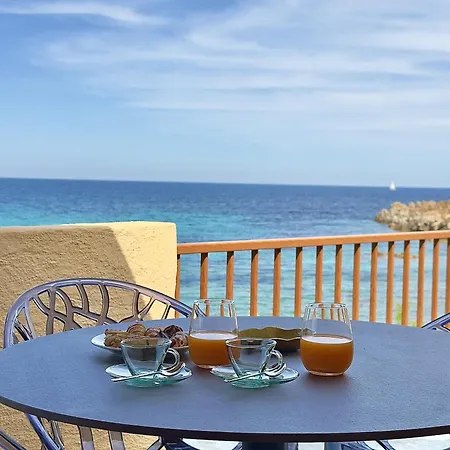 Apartment Luxury Seafront - Access - Parking & Wifi - By Coral Porto Cervo